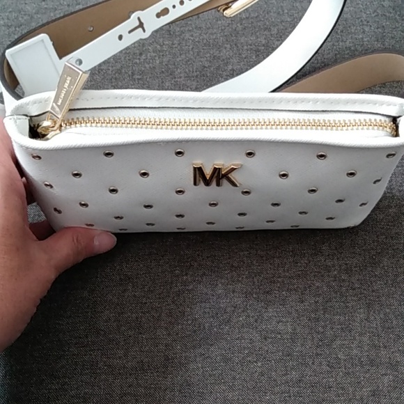 NWT Michael Kors Belt Bag - Picture 2 of 9